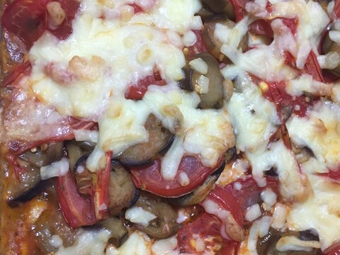 茄子、トマト、ミンチのチーズ焼き